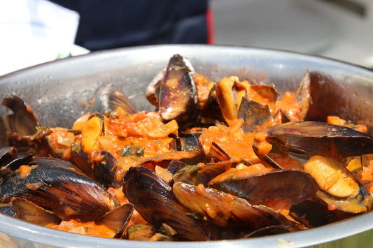 Spicy Tomato Mussel Pot