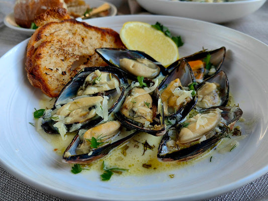 Mussels in Creamy Lemon Butter Sauce